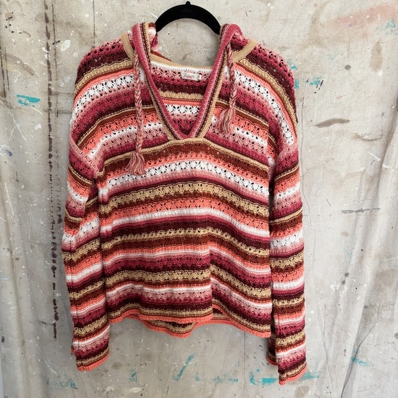 Faherty Beach Bonfire Crochet Hoodie - Picture 4 of 7